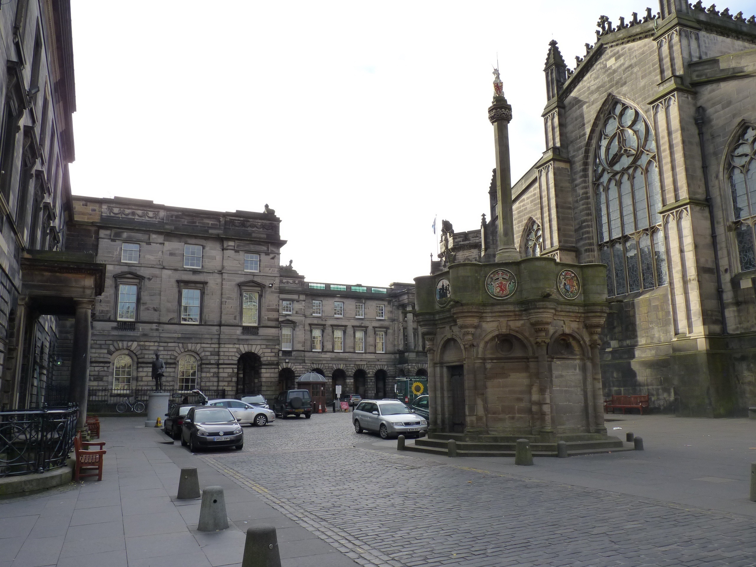 Mercat Cross